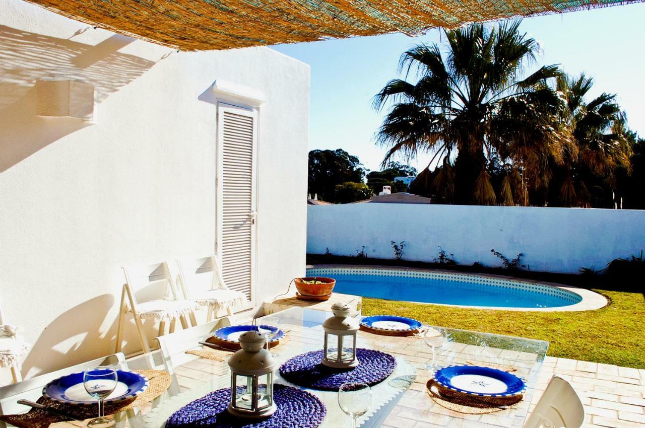 Private Vila832 In *